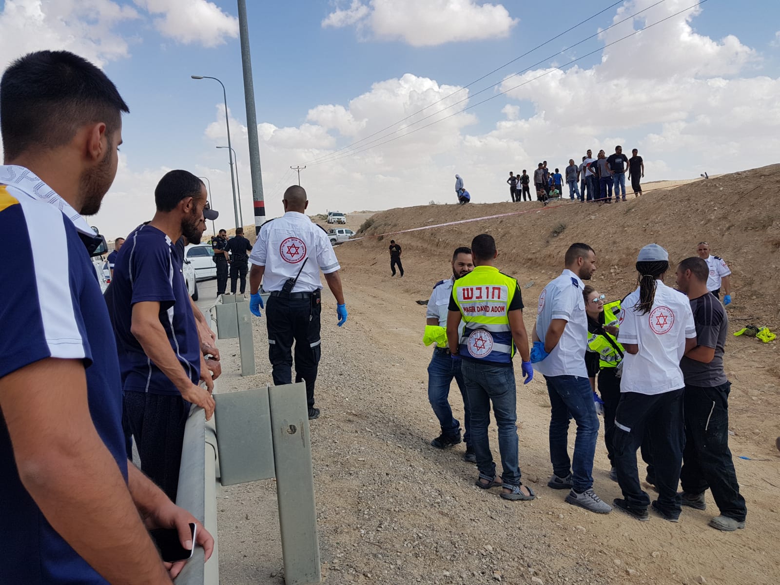 זירת התאונה (צילום: חי רז, תיעוד מבצעי מגד''א)