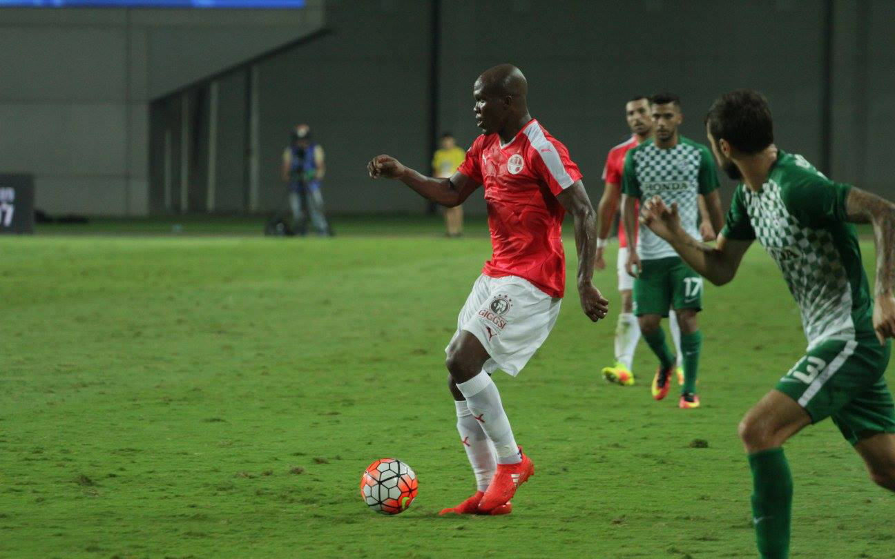 מאור בוזגלו שנמצא ב'פורמה' ואנתוני נוואקמה ימשיכו לאייש את הכנפיים. (צילום: בן בודה)