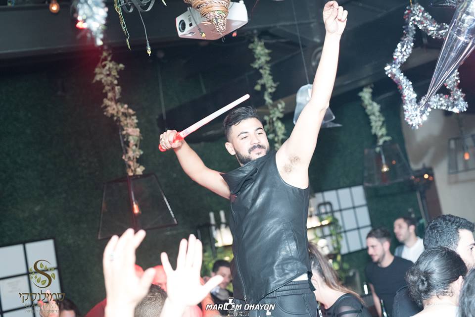 רונאל חוטה מנצח על עוד ערב מוצלח (צילום: מריום אוחיון)