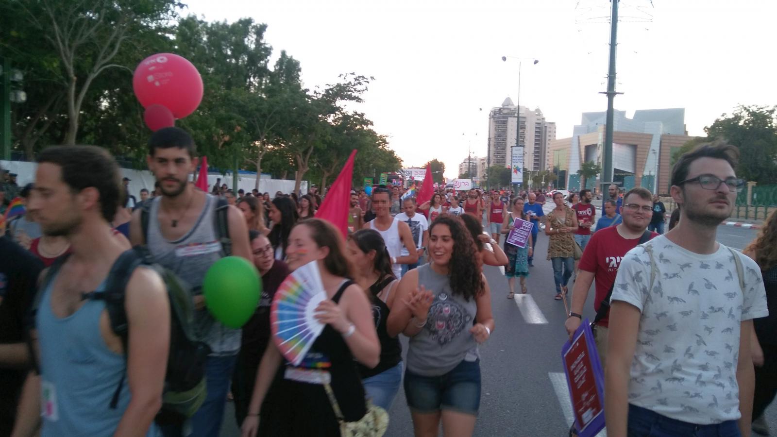 מצעד הגאווה הראשון בב''ש, לפני שנה (צילום: דני בלר)