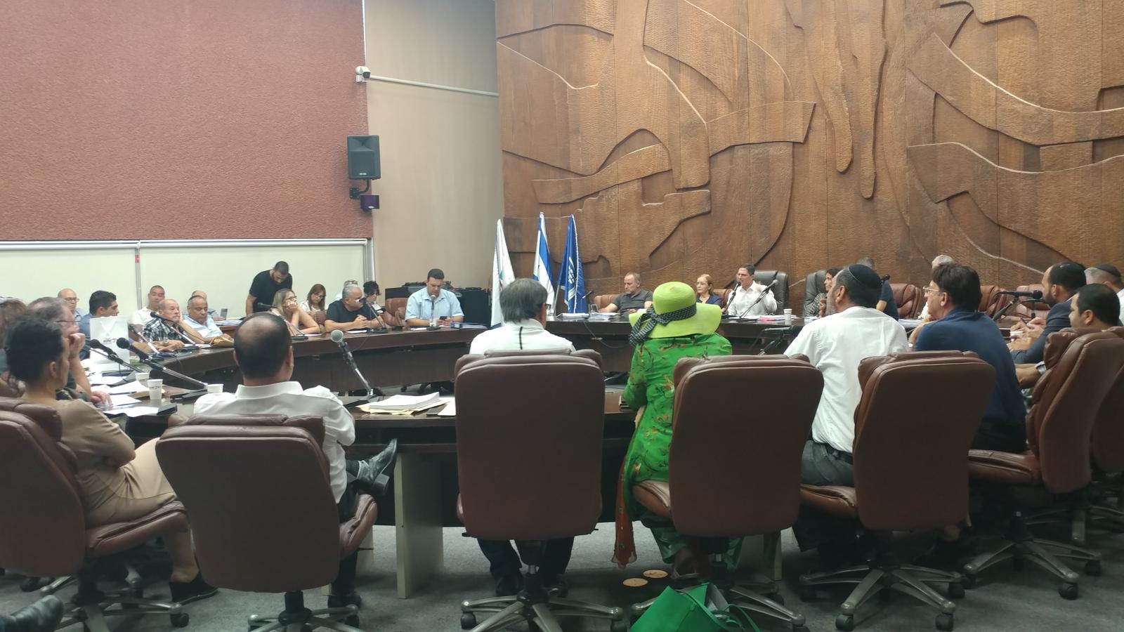 הישיבה האחרונה של המועצה היוצאת (צילום: דני בלר)