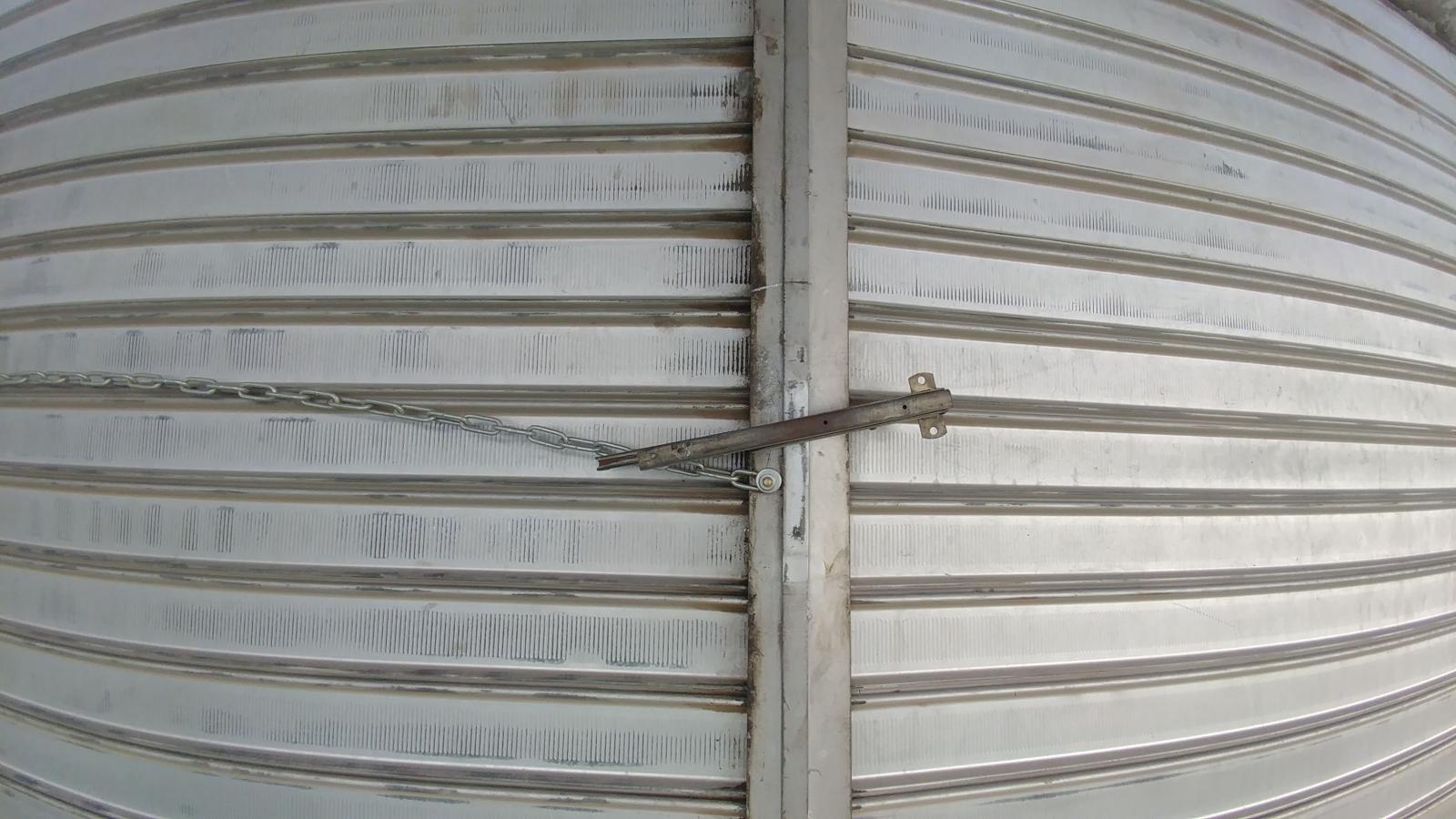 עסק סגור בב''ש. ענפים שלמים מושבתים מאז חגי תשרי (צילום: דני בלר)