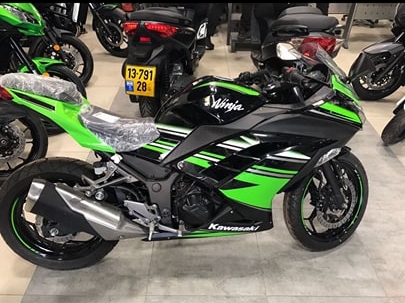 האופנוע שנגנב, מסוג קוואסקי נינג'ה (צילום סלולרי)