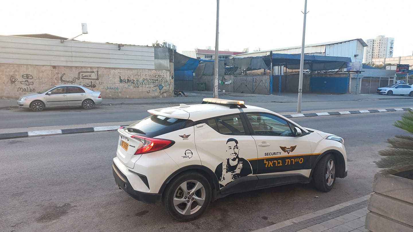 ניידת של סיירת בראל בזירת האירוע (צילום: הוועד להצלת הנגב)