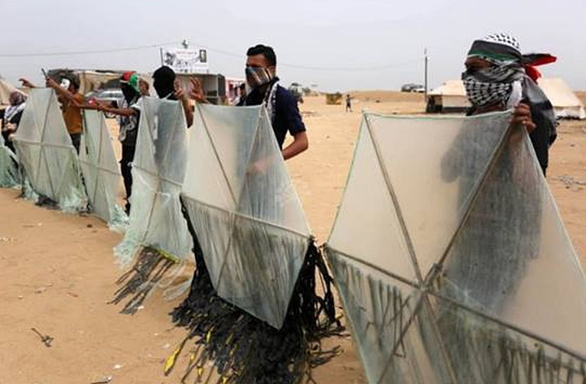 עפיפוני תבערה שקופים, שאינם ניתנים לאיתור (צילום: פורסם ברשתות חברתיות ללא ציון שם מקור)