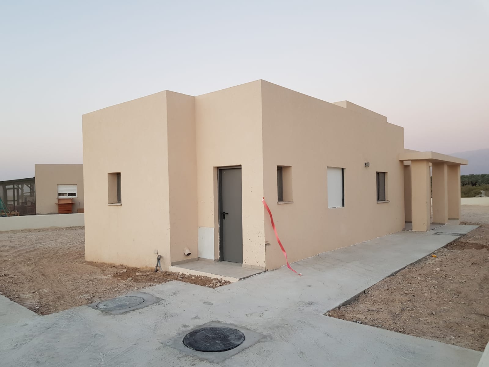 בית לדוגמא: משפחות חדשות באות להתגורר ליד ים המלח (צילום: שחף חומרי)