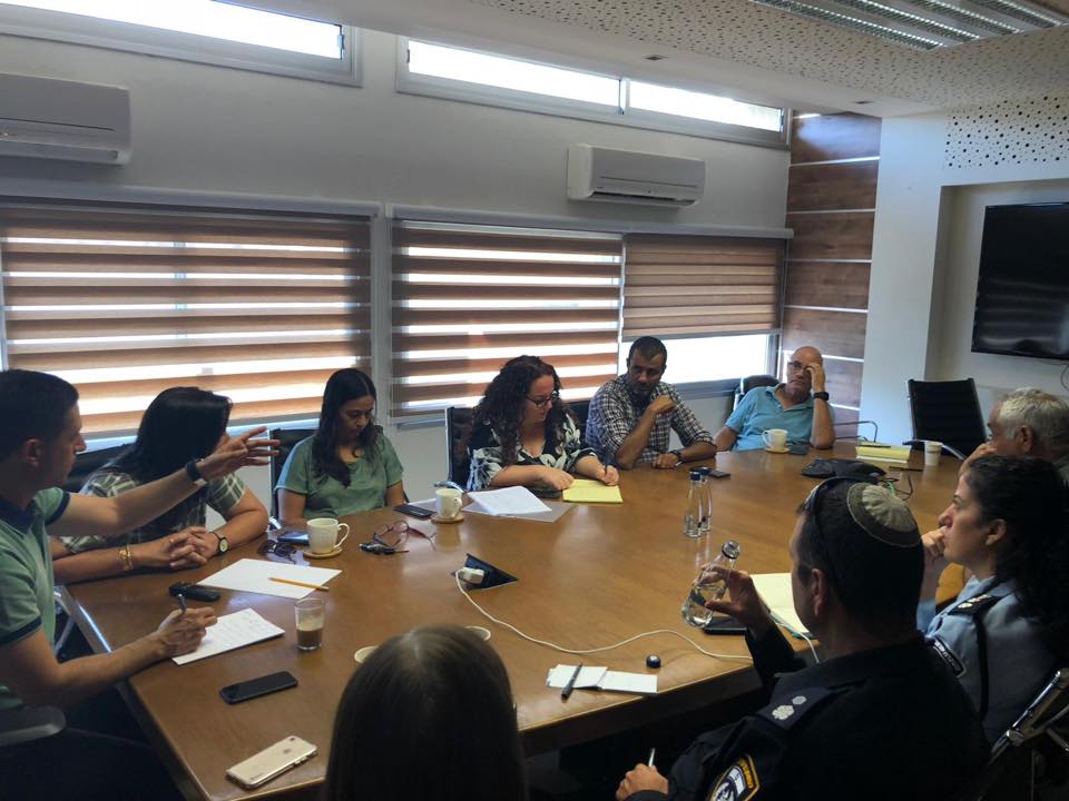 הישיבה בלשכת ראש העירייה, אתמול, חמישי (צילום: פייסבוק)