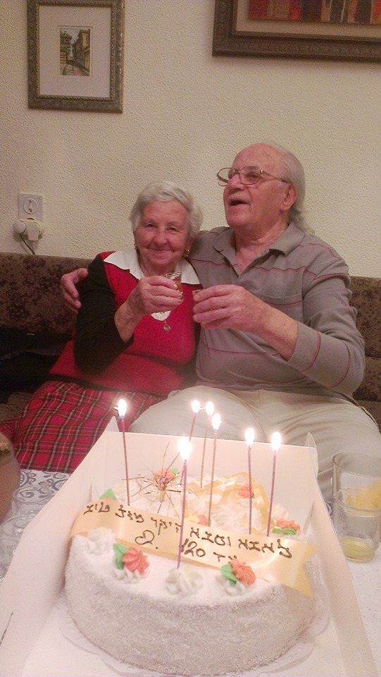 איש של משפחה. חוגג את יום הולדתו עם רעייתו (צילום: אלבום משפחתי)