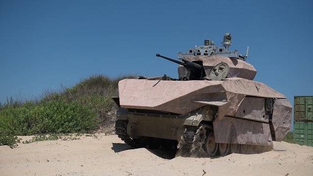 (צילום: אגף דוברות והסברה במשרד הביטחון)