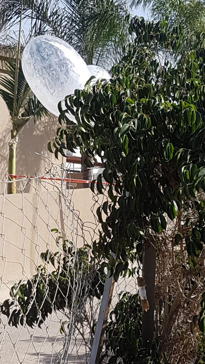 הבלון שנמצא השבוע בשטח מועצת שדות נגב (צילום: דוברות המשטרה)