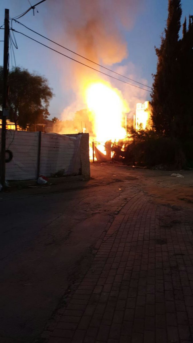 נפילה באחד היישובים (צילום ללא ציון מקור, מתוך טוויטר)