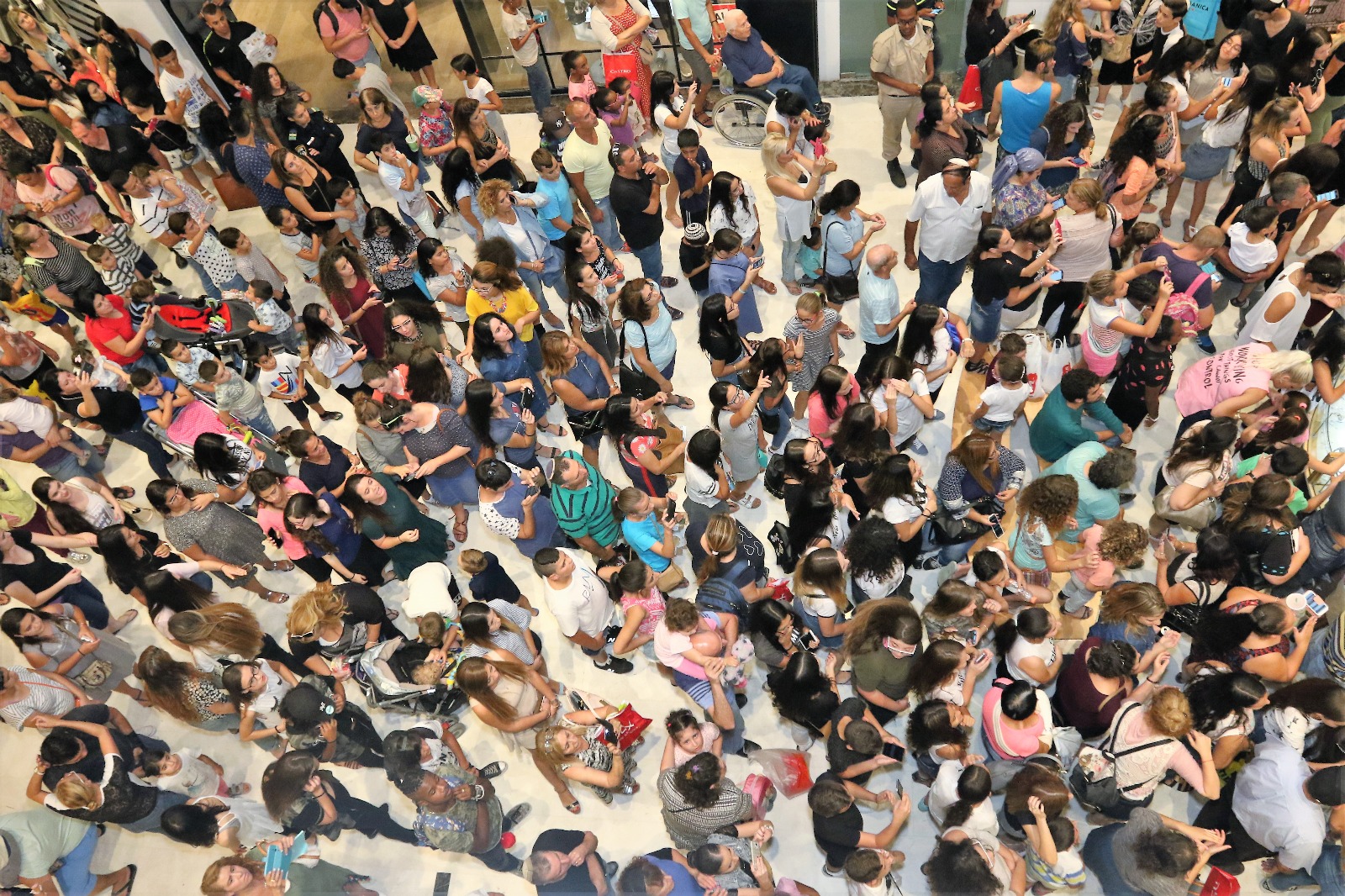 קהל רב הגיע לאירוע ההתחדשות (צילום: מאיר אבן חיים)