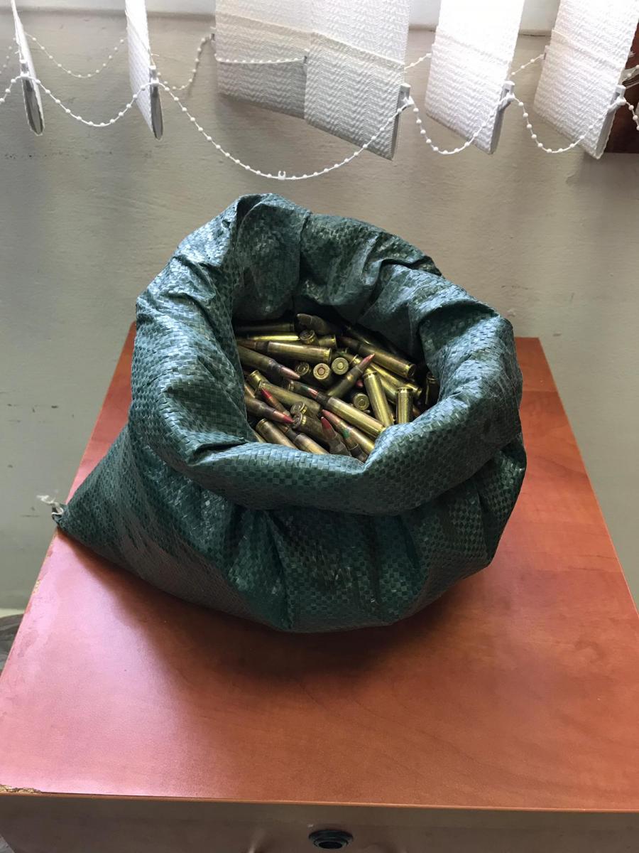 תחמושת שנתפסה אצל החשודים (צילום: דוברות המשטרה)