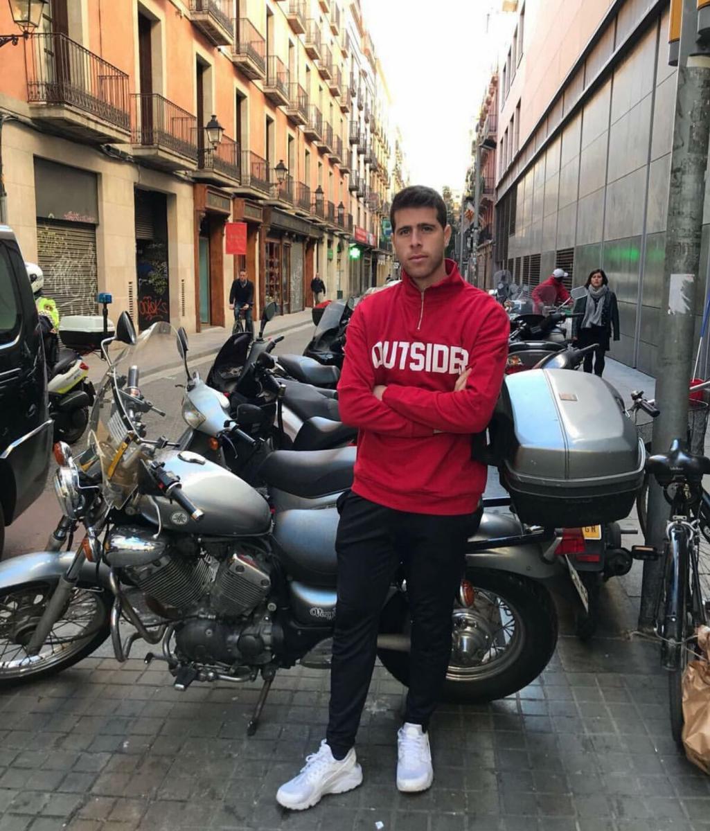 גיא מלמד גם בברצלונה, בא לבחון את הקאמפ נאו