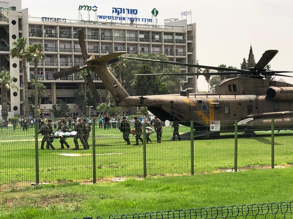 הגעת הפצועים לסורוקה (צילום: דוברות סורוקה)