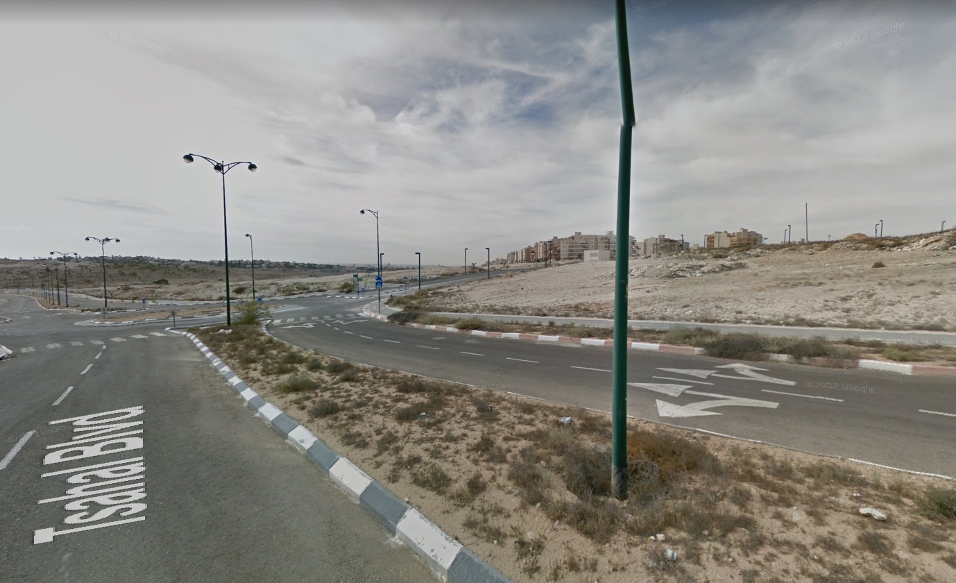 שדרות צה''ל. רחוב צדדי ומבודד. מקרה תקיפה שני (צילום: גוגל מפות)