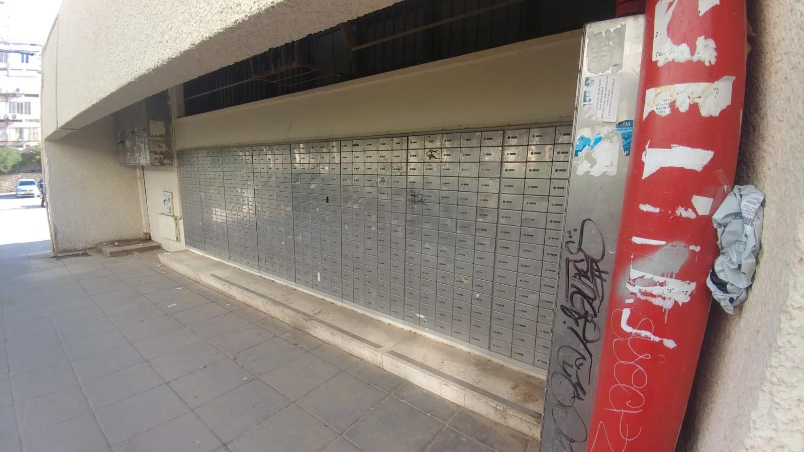  תאי הדואר בסניף הגשר. צילום: דני בלר