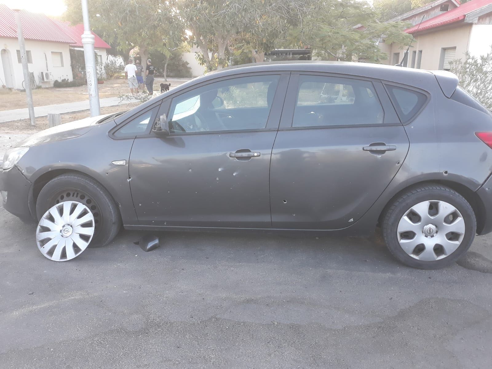 פגיעה ברכב (צילום: ביטחון אשכול)