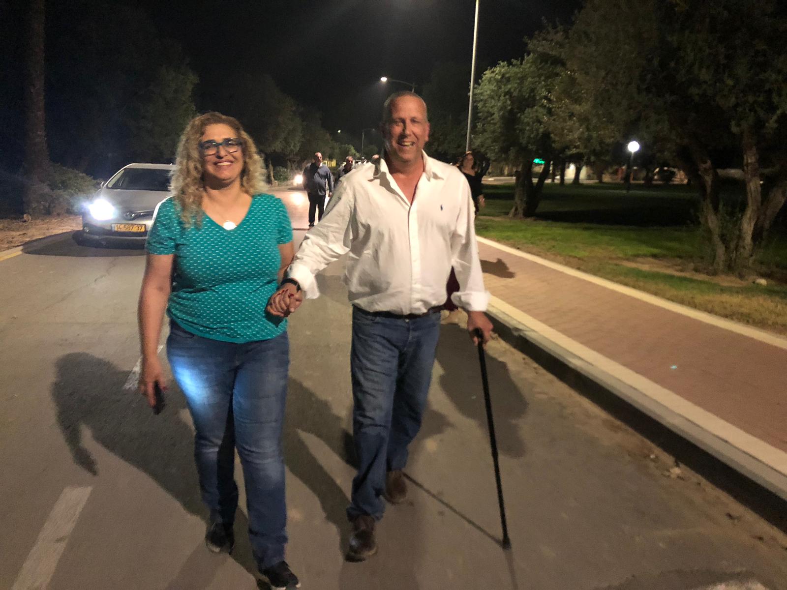 גדי ירקוני, הערב, עם קבלת התוצאות (צילום: דוברתו אשכול)