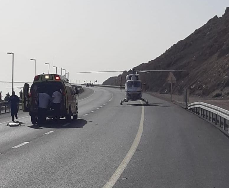 הרץ שהתמוטט מפונה במסוק ממסלול הריצה (צילום: תיעוד מבצעי מד''א)