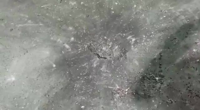 זירת הפיצוץ (צילום: רץ ברשתות ללא קרדיט)