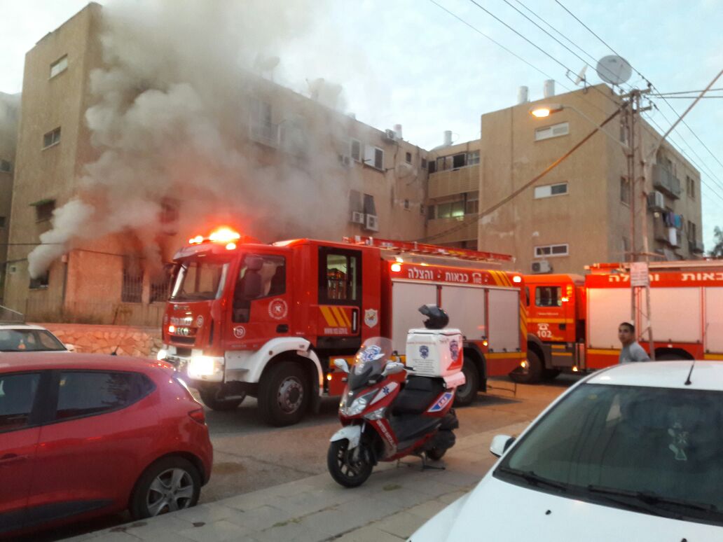 השריפה הבנניין ברח' הרמב