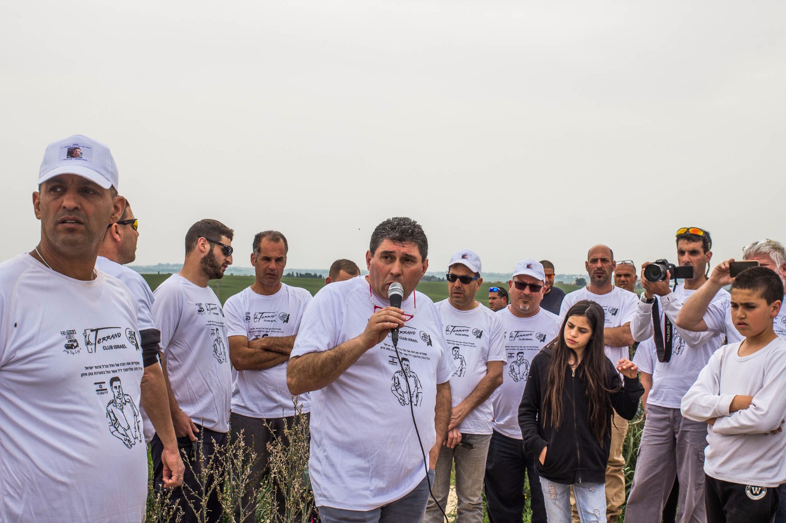 אריה, אביו של נדב ז''ל, נושא דברים (צילום: רפי פסח ואיילת אלדר - החיים מבעד לעדשה)