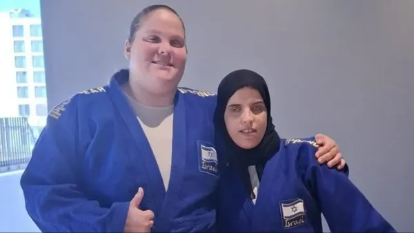 ابنة بئر السبع التي صنعت التاريخ على بساط الجودو: رزان العقبي تتطلع إلى لوس أنجلوس 2028