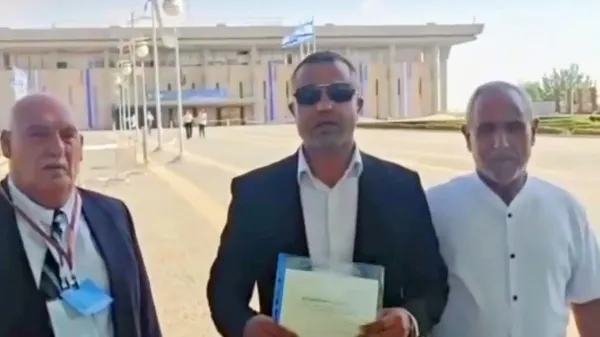من رهط إلى الكنيست: طلال القريناوي يخوض الانتخابات ضمن حزب 'المشاركة للجميع'