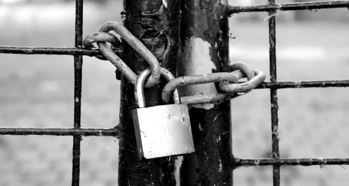 הותר לפרסום שמו של החשוד באונס ילדה במלונית: ירין שרף משדרות