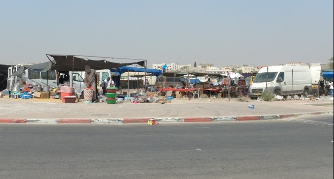 לילה לא שקט: ביתנים הועלו באש בשוק רהט