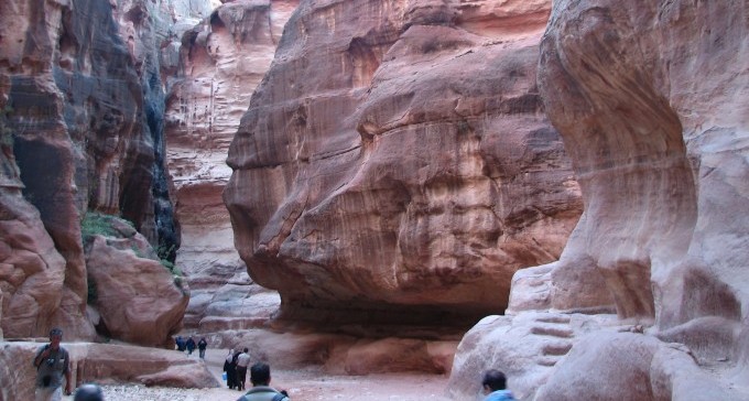 טרגדיה: צעירה מבאר שבע התמוטטה ונפטרה בעת טיול לפטרה