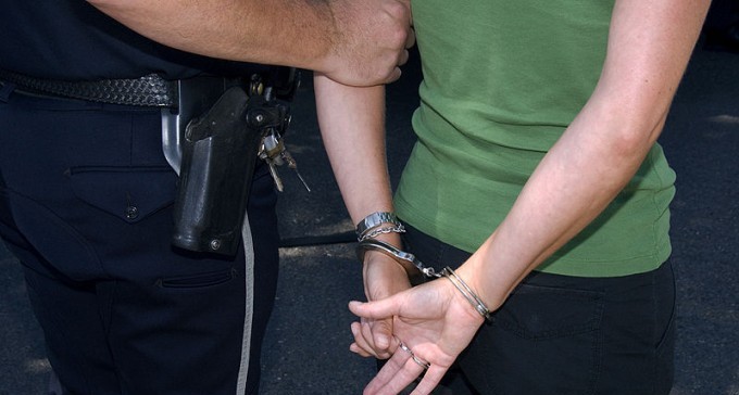 שני תלמידי תיכון מקיף ו' בב''ש נעצרו בחשד לתקיפת מורה