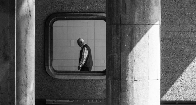 בעת הגשת כתב אישום נגד שודד קשיש ערירי התברר: הוא שדד קשישה נוספת