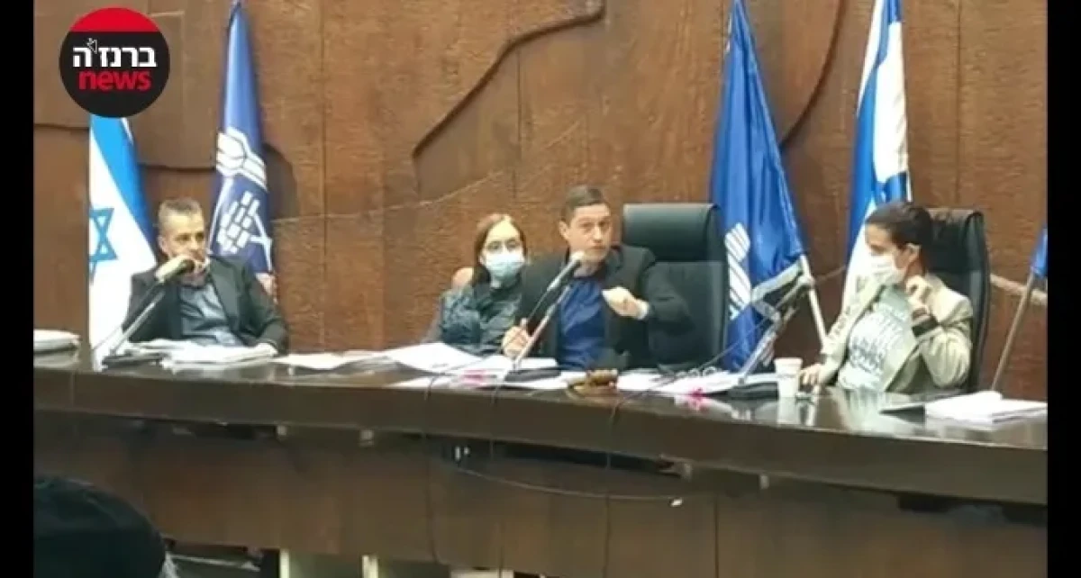 צפה בשידור של ברנז'ה NEWS - וקיבל תשובה בשידור חי מראש העירייה