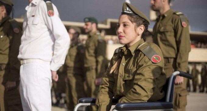 טקס סיום קורס קצינים מרגש לחיילים שנפגעו בפיגוע ארמון הנציב