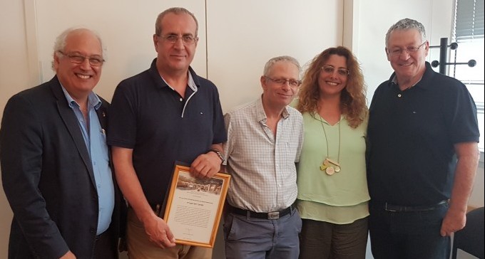 פרס להבנה בין יהודים וערבים לפרופ' ריאד אגבאריה מבן גוריון