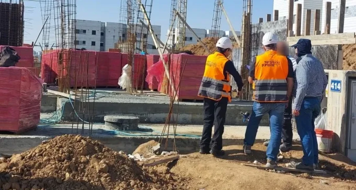 נתיבות: ''עשרות ליקויים נתגלו באתרי בניה של קבלנים לא מורשים''