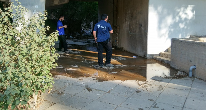 בשיא החום של הקיץ: תושבי רחוב הגמל בלי מים