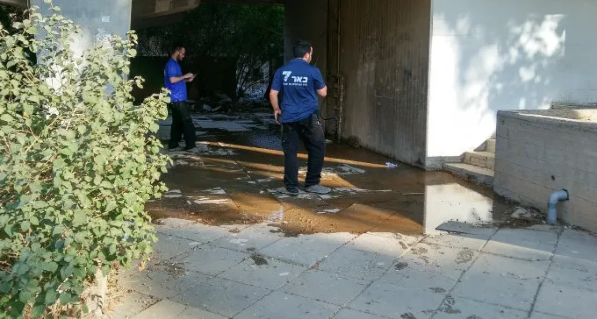 בשיא החום של הקיץ: תושבי רחוב הגמל בלי מים
