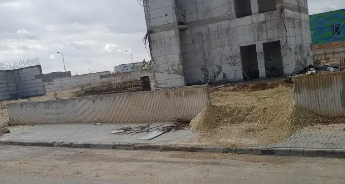 בלעדי: ''הבנייה בבאר שבע תוקפא - בגלל מכת גניבות של מכולות''