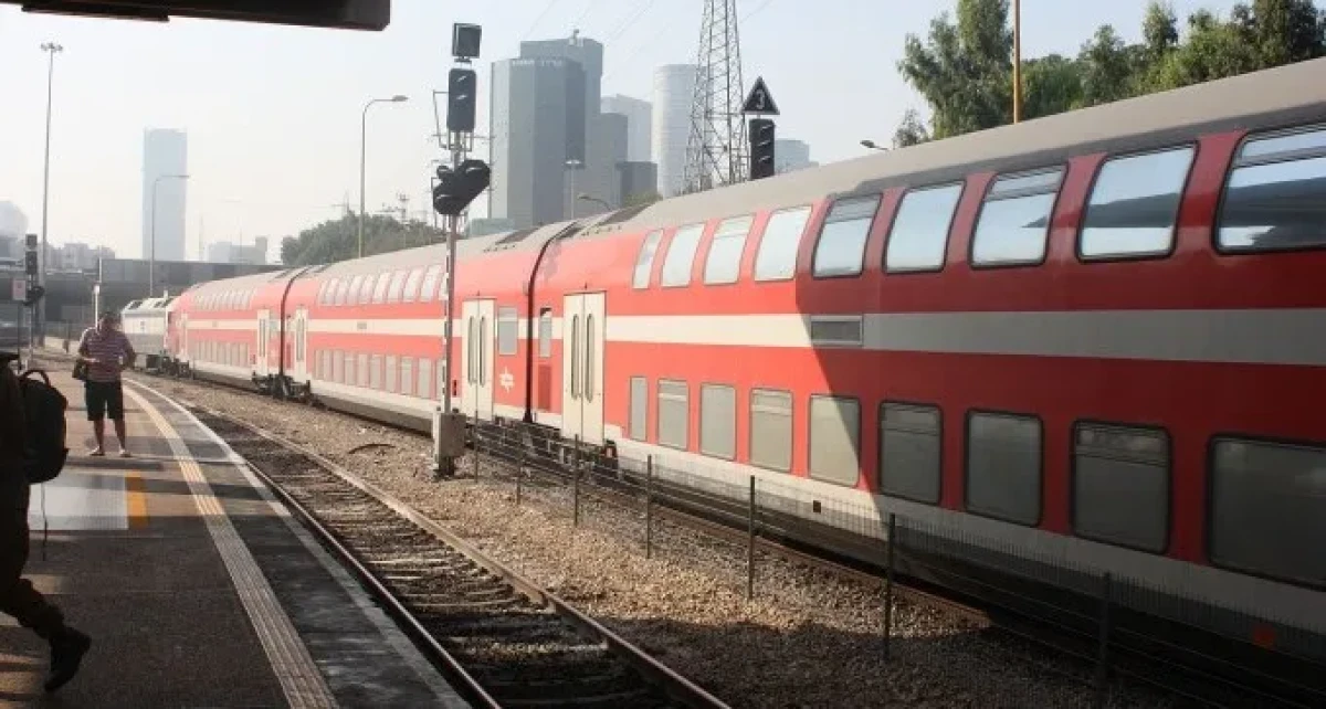 עוד חולה קורונה מהדרום: היה בקלאסיקו, נסע ברכבת לב''ש