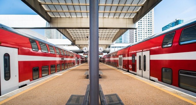 האם רכבת בוקר מוקדמת מנתיבות תקל על העומסים?