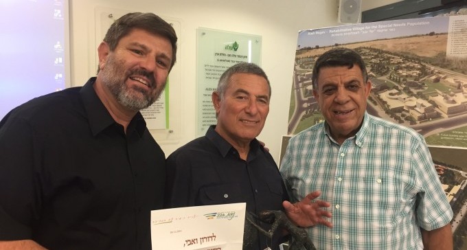 הנהלת מועצת נאות חובב בביקור בעלה נגב