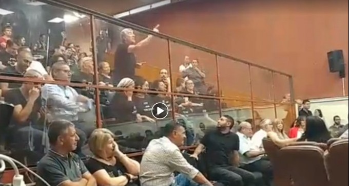 ישיבת מועצה סוערת במיוחד: מחאת המגדלים הגיעה לעירייה