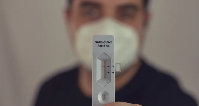 כתב אישום: תושב כסייפה גנב בדיקות אנטיגן בשווי חצי מיליון שקלים