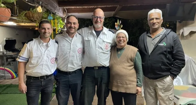 חגגה יום הולדת עם חובשי מד''א שהצילו את חייה