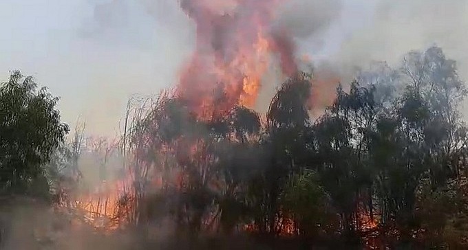 בוקר של תאונות בב''ש, תנועת הרכבות לעיר מופסקת לסירוגין בשל שריפה