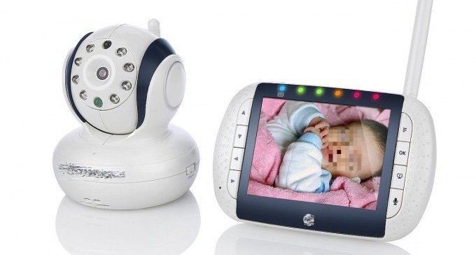 הסיוט של כל הורה: כך פדופילים משתלטים על מצלמות אבטחה בבית