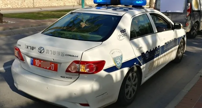 שודד מהפזורה נורה בעימות אלים עם המשטרה